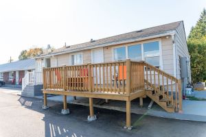 4e5f87aa5881dcc397377fd48a802e94-xlarge